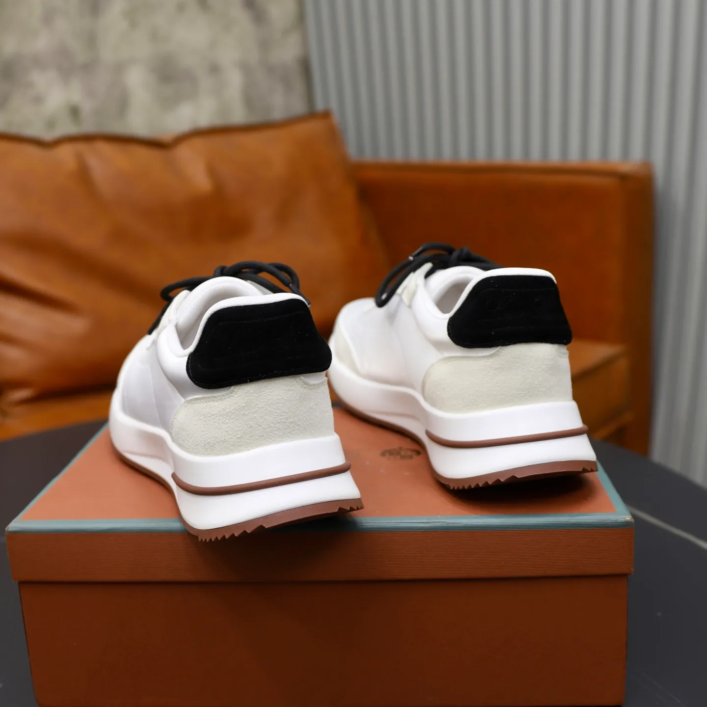 Ex-factory price: 462💰Loropiana LP men's shoes ♞size; 38-44 "45. Customized" original leather splicing. It is really easy to wear, lazy, relaxed, casual, perfect comfort, and there are many color choices, and they all look good with clothes. Is it true that Loropiana can bring social value? “Loropiana is the best thing money can buy”